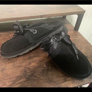 Brand new bearpaw slippers